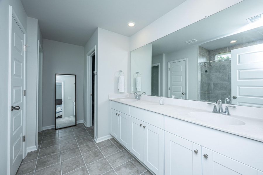 Furnished interior view inside a new home in Heron's Walk at Summers Corner: Coastal Collection, Summerville (Image 14).