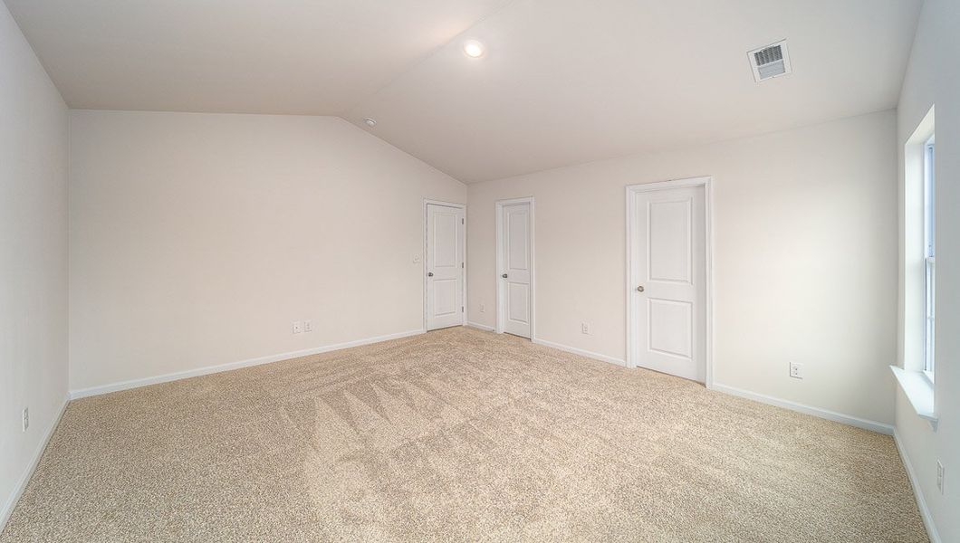 Representative unfurnished interior of a home built from the Harrison by D.R. Horton in Brookside Farms - The Meadows, Greer (Image 24).