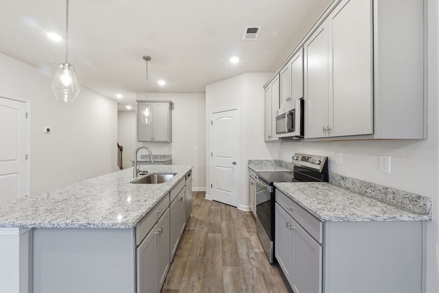 8395 Columbia Court, Palmetto, GA. - Slide 7 8395 Columbia Court, Palmetto, GA. - Slide 7