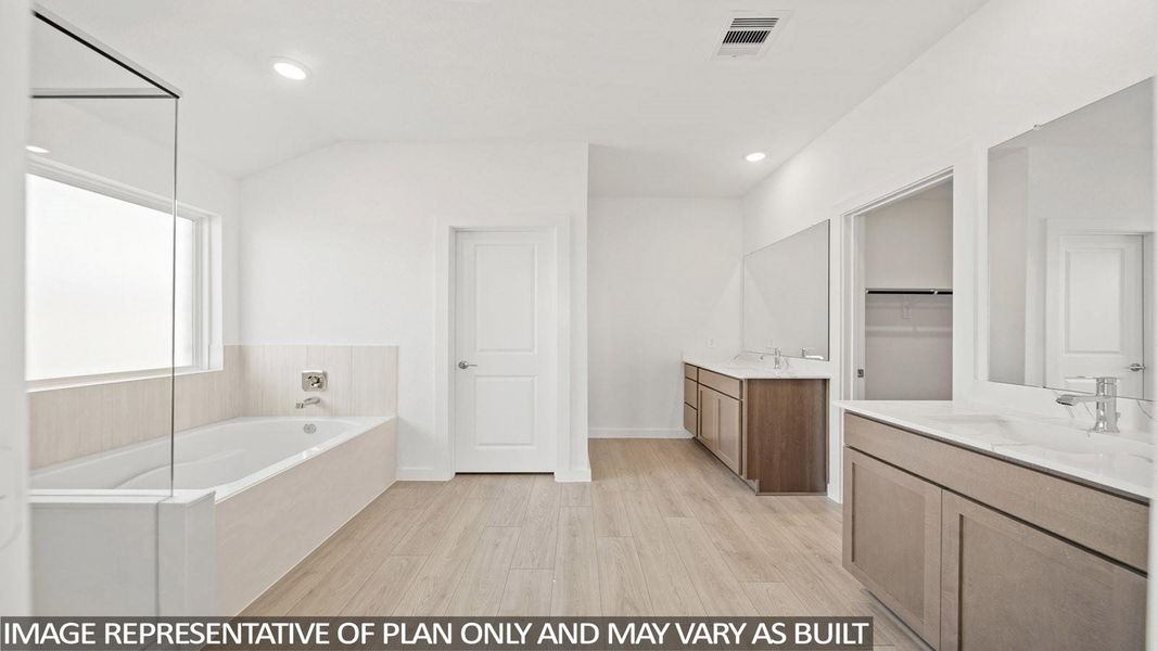 Furnished interior view inside a new home in Riverside Estates, Mont Belvieu (Image 7).