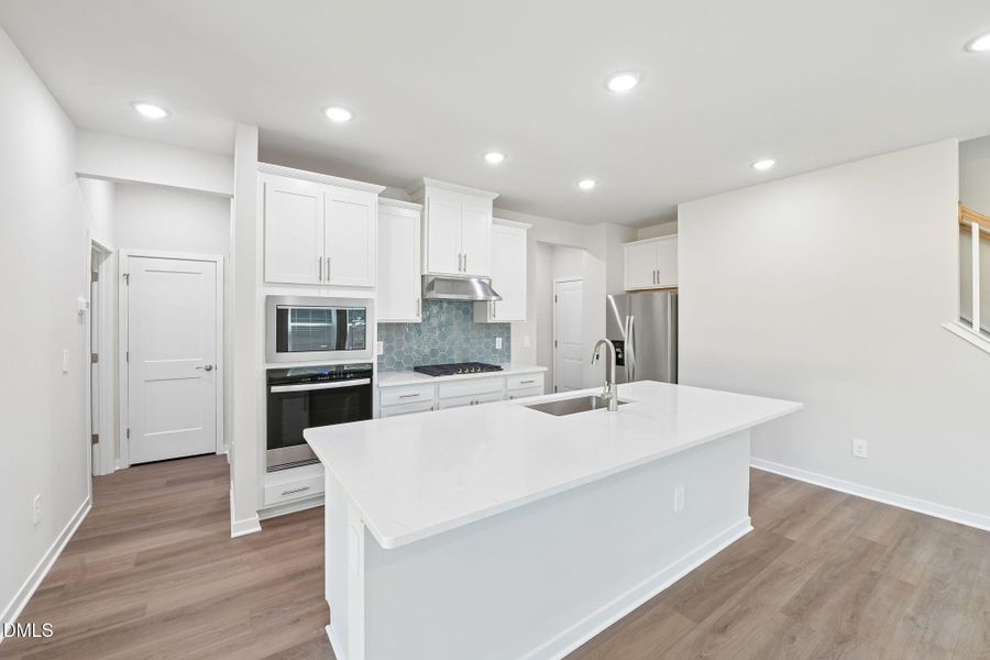 0 - Kitchen