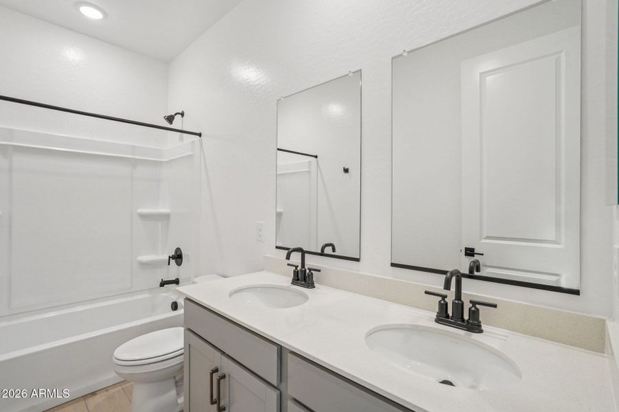 35-web-or-mls-W Brown St-S0104-035