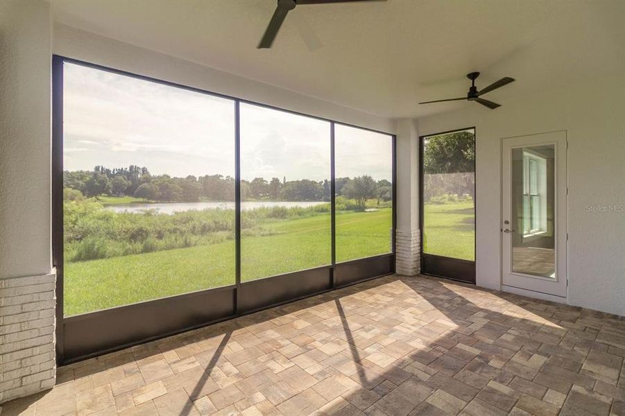 Spacious, unfurnished interior of a new home in , Dunnellon (Image 30).