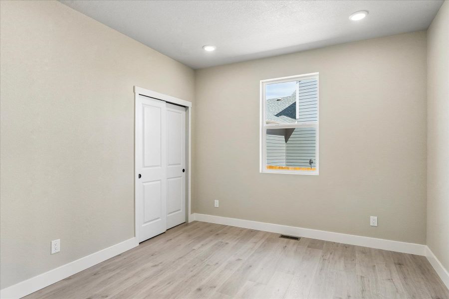 Spacious, unfurnished interior of a new home in The Glen, Colorado Springs (Image 11). Spacious, unfurnished interior of a new home in The Glen, Colorado Springs (Image 11).