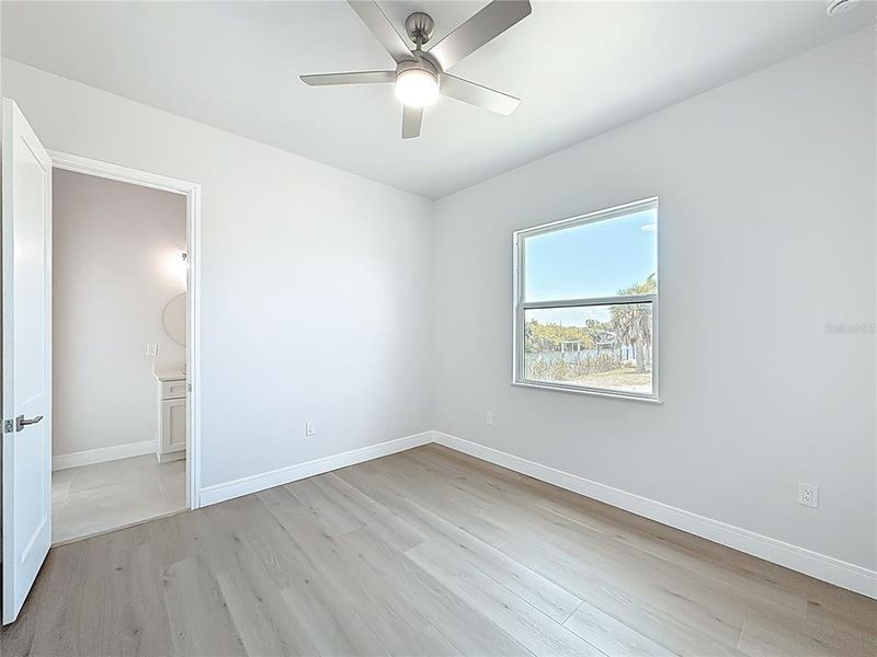 Spacious, unfurnished interior of a new home in , Port Charlotte (Image 54).
