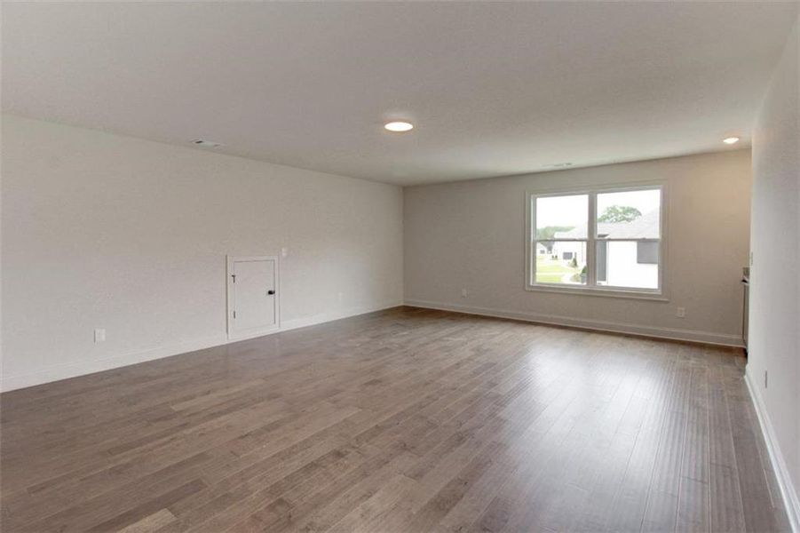 Spacious, unfurnished interior of a new home in , Conyers (Image 15).