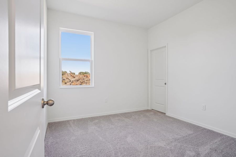 Spacious, unfurnished interior of a new home in Silver Lake Estates II, Leesburg (Image 17). Spacious, unfurnished interior of a new home in Silver Lake Estates II, Leesburg (Image 17).