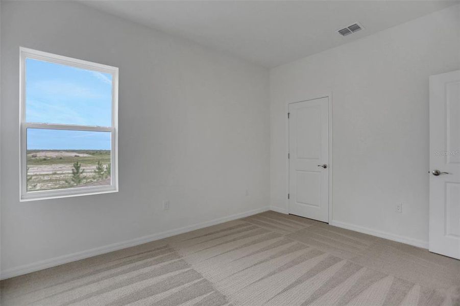 Spacious, unfurnished interior of a new home in Turnleaf, Punta Gorda (Image 28).