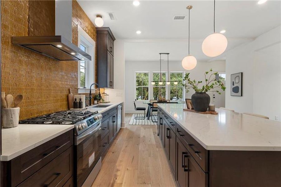 Furnished interior view inside a new home in , Atlanta (Image 19).