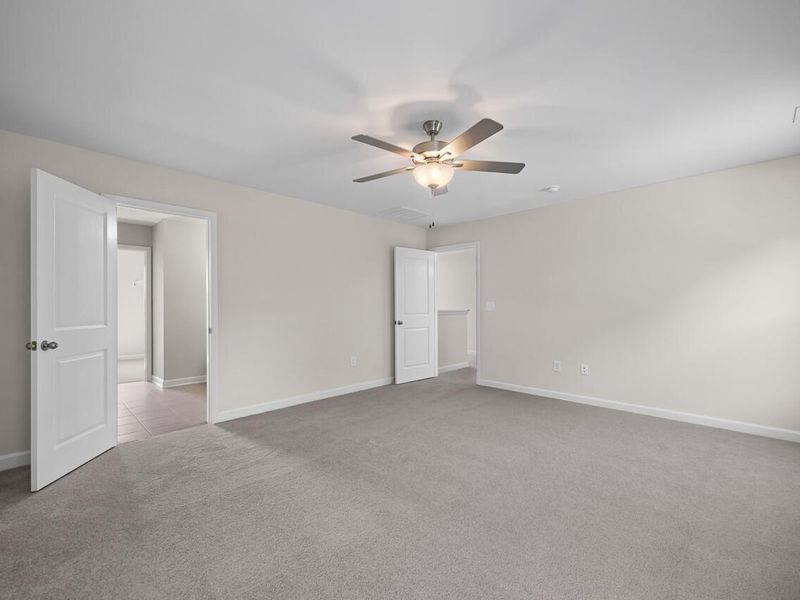 Spacious, unfurnished interior of a new home in Woodland Crossing, Zebulon (Image 23).