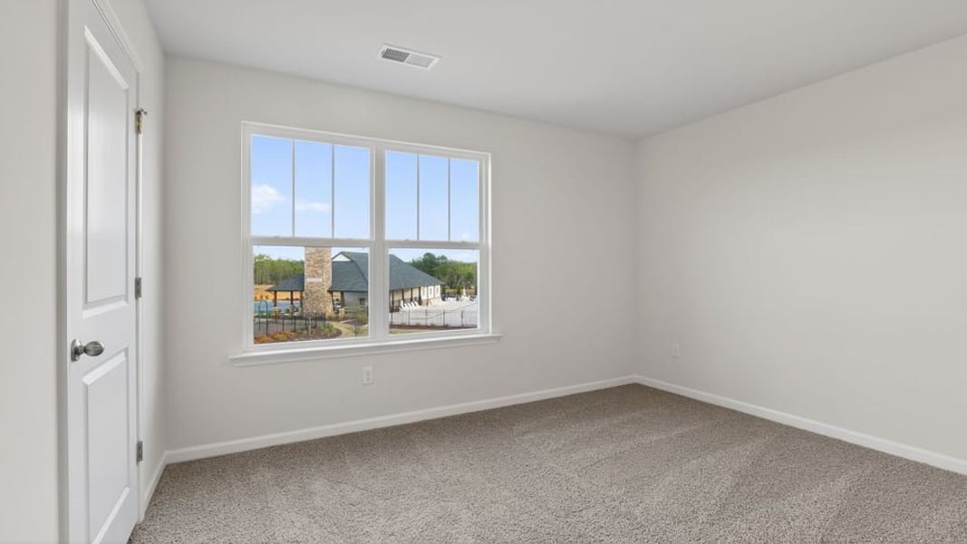 Spacious, unfurnished interior of a new home in Baxter Village, Boiling Springs (Image 25).