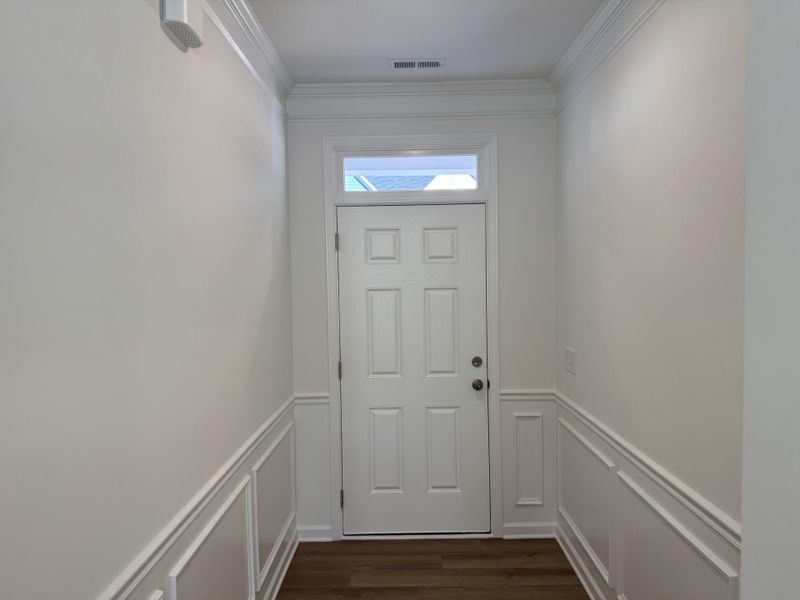 Spacious, unfurnished interior of a new home in East Main Townes, Spartanburg (Image 9).