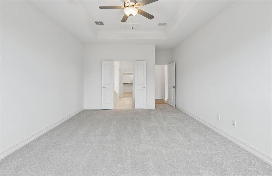 Spacious primary suite