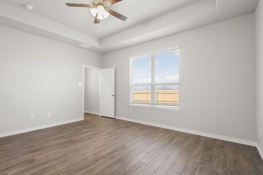 Spacious, unfurnished interior of a new home in Rocky Creek Crossing, Fort Worth (Image 10). Spacious, unfurnished interior of a new home in Rocky Creek Crossing, Fort Worth (Image 10).