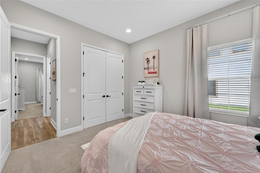 Furnished interior view inside a new home in Creek Ridge Preserve, Lithia (Image 45). Furnished interior view inside a new home in Creek Ridge Preserve, Lithia (Image 45).