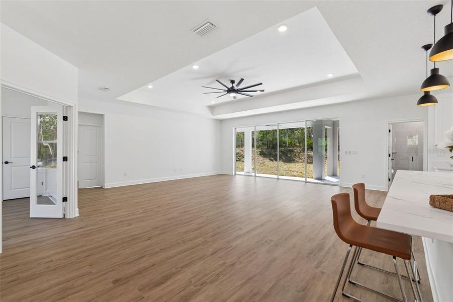 Spacious, unfurnished interior of a new home in , Weeki Wachee (Image 25).