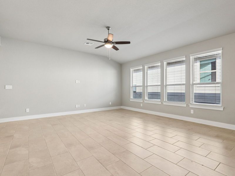 Spacious, unfurnished interior of a new home in Kallison Ranch, San Antonio (Image 18). Spacious, unfurnished interior of a new home in Kallison Ranch, San Antonio (Image 18).
