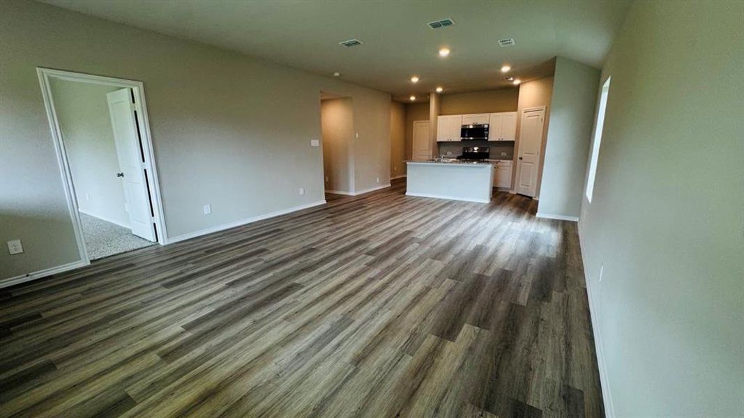 Spacious, unfurnished interior of a new home in Lonestar at Liberty Trails, Fort Worth (Image 14). Spacious, unfurnished interior of a new home in Lonestar at Liberty Trails, Fort Worth (Image 14).