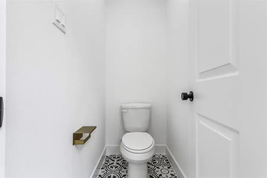 Furnished interior view inside a new home in , Houston (Image 10).