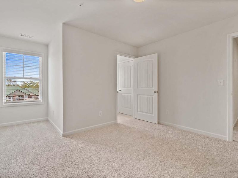 Spacious, unfurnished interior of a new home in Greyton Springs Place, Buford (Image 17). Spacious, unfurnished interior of a new home in Greyton Springs Place, Buford (Image 17).