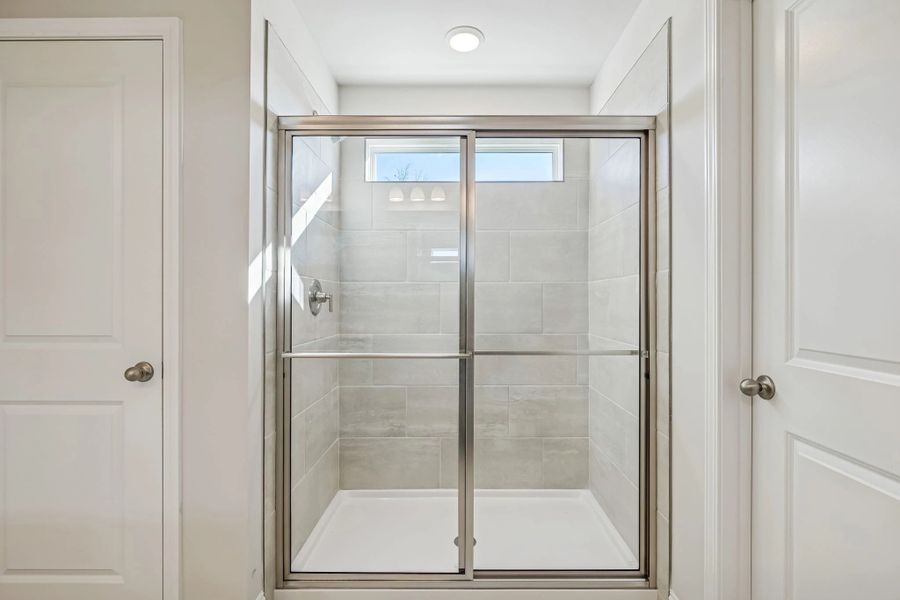 Close-up of interior finishes inside a home in Cades Bluff, Lebanon (Image 16).