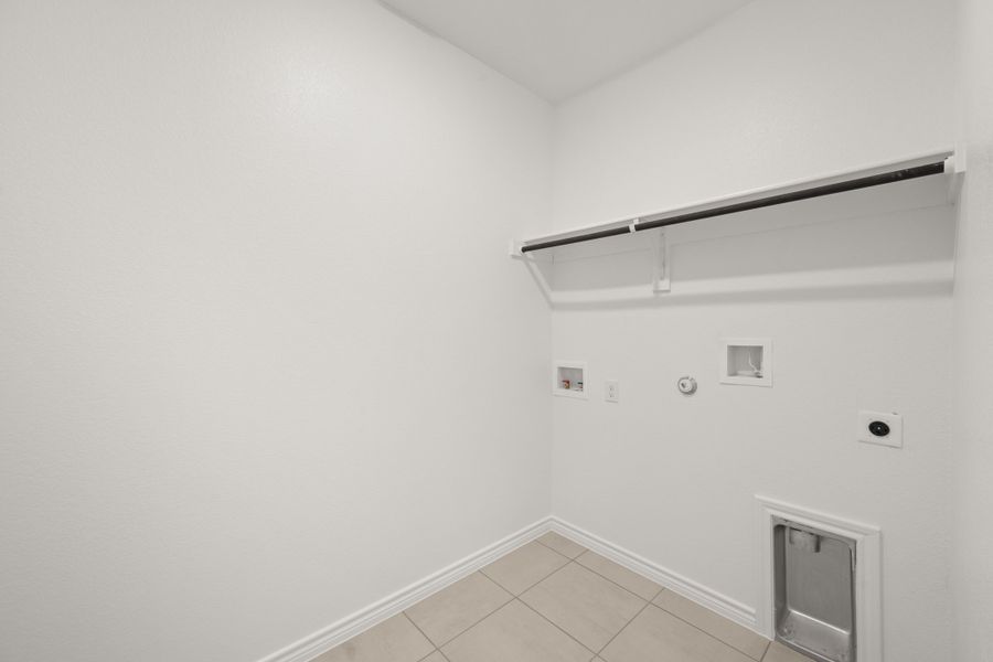 Spacious, unfurnished interior of a new home in Baker Farms, Cleburne (Image 26). Spacious, unfurnished interior of a new home in Baker Farms, Cleburne (Image 26).