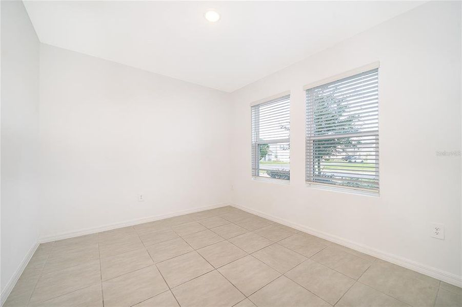 Spacious, unfurnished interior of a new home in Marion Creek, Haines City (Image 18). Spacious, unfurnished interior of a new home in Marion Creek, Haines City (Image 18).