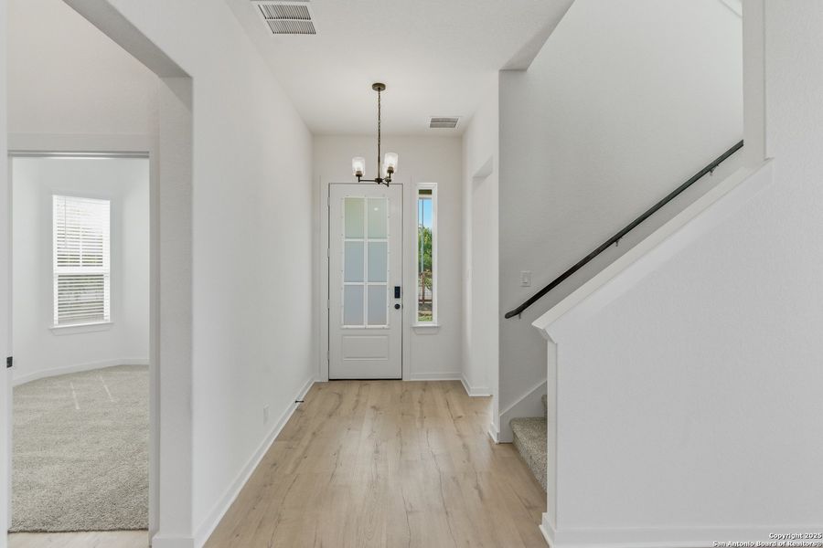 Spacious, unfurnished interior of a new home in The Crossvine – Garden Homes, Schertz (Image 24). Spacious, unfurnished interior of a new home in The Crossvine – Garden Homes, Schertz (Image 24).