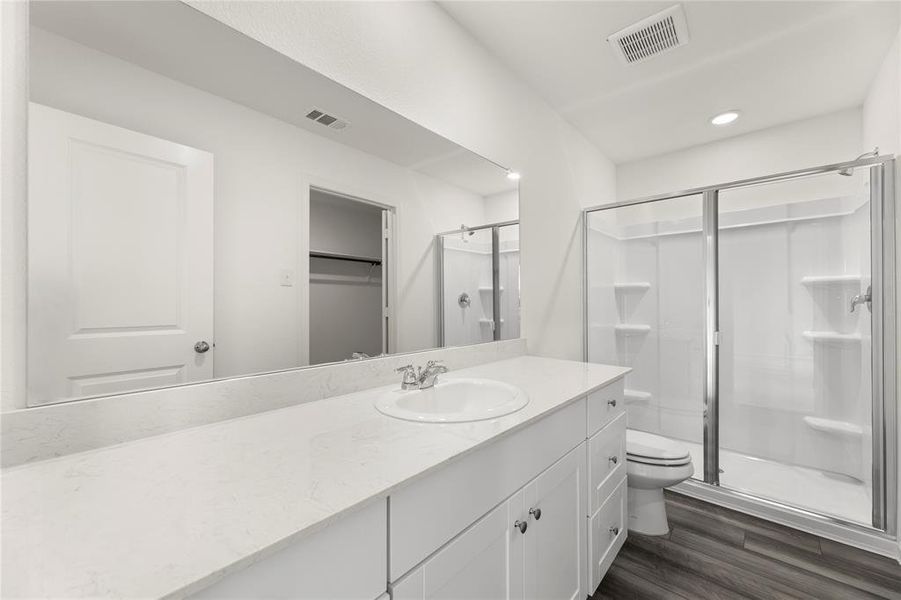 17. 14156 Donahue - Bath 17. 14156 Donahue - Bath