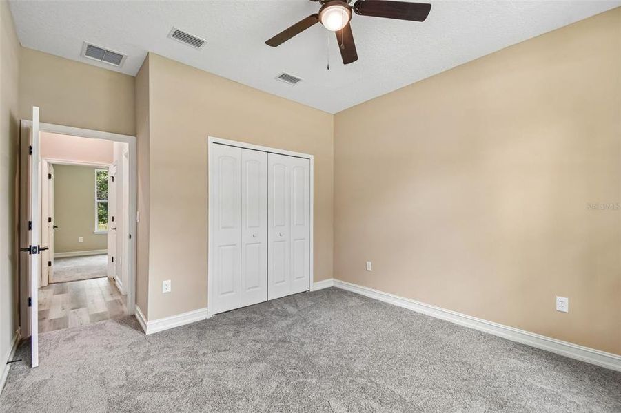 Spacious, unfurnished interior of a new home in , Deland (Image 35).