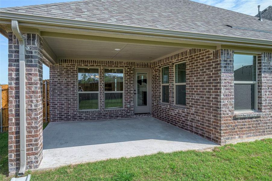 Exterior details and patio area of a home in Meadow Vista, Anna (Image 4).