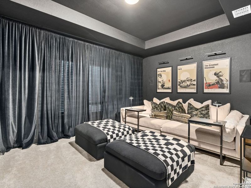 Furnished interior view inside a new home in Balcones Creek 70', Boerne (Image 31). Furnished interior view inside a new home in Balcones Creek 70', Boerne (Image 31).