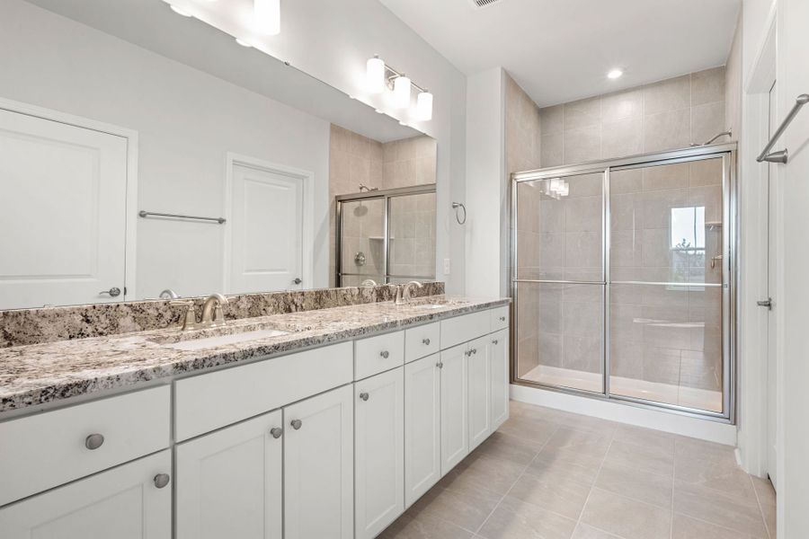 Owner's Suite Bathroom Owner's Suite Bathroom