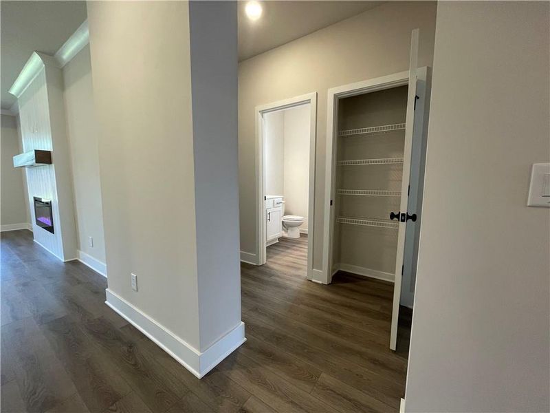 Spacious, unfurnished interior of a new home in Summerlin, Winder (Image 21).