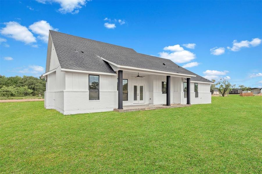 Exterior details and patio area of a home in , Millsap (Image 18).