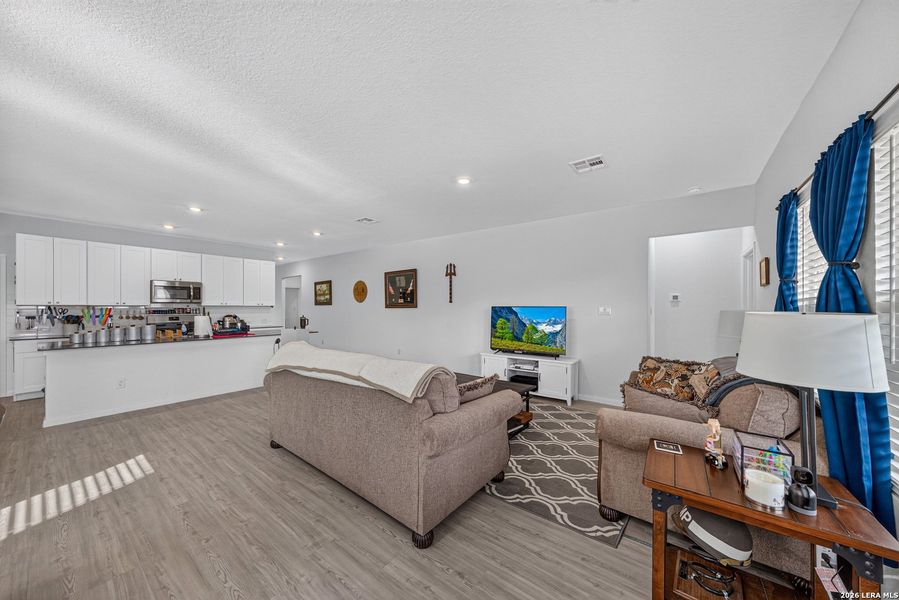 Furnished interior view inside a new home in Silos: Barrington Collection, San Antonio (Image 6).