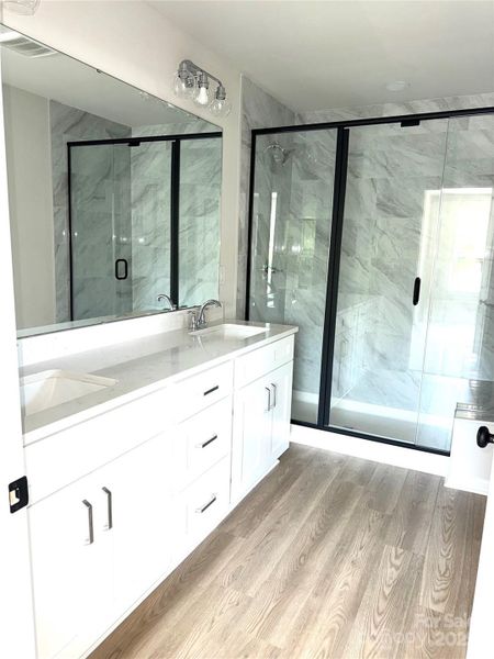 Furnished interior view inside a new home in , Gastonia (Image 6).