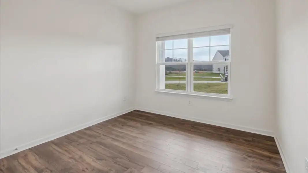 Spacious, unfurnished interior of a new home in Catlett Cove, Knoxville (Image 24).