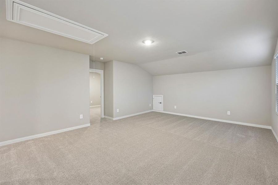 Spacious, unfurnished interior of a new home in Parks at Foster Crossing - Spring Series, Anna (Image 28). Spacious, unfurnished interior of a new home in Parks at Foster Crossing - Spring Series, Anna (Image 28).