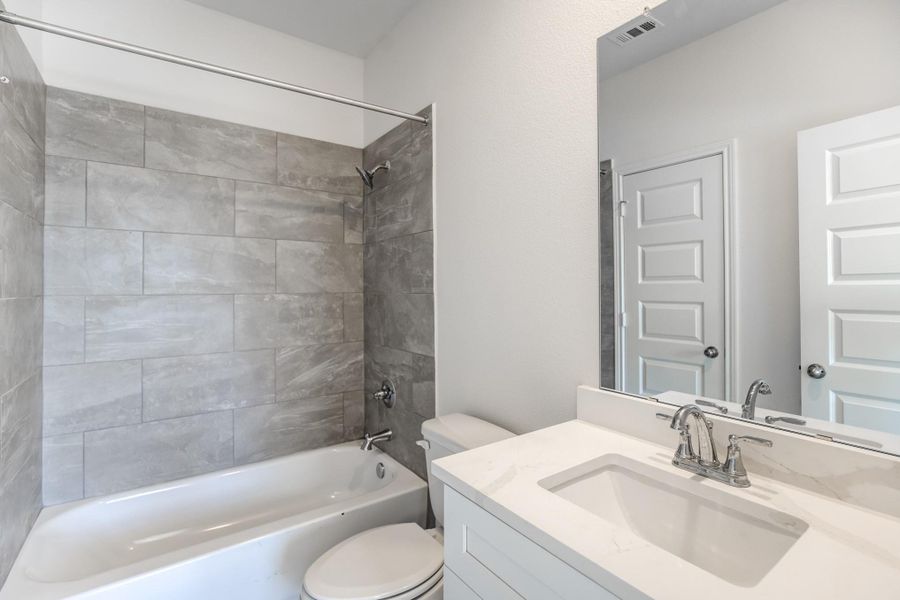 Furnished interior view inside a new home in Townsen Landing, Humble (Image 6).