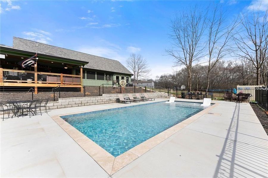 Community amenities in , Demorest (Image 54).