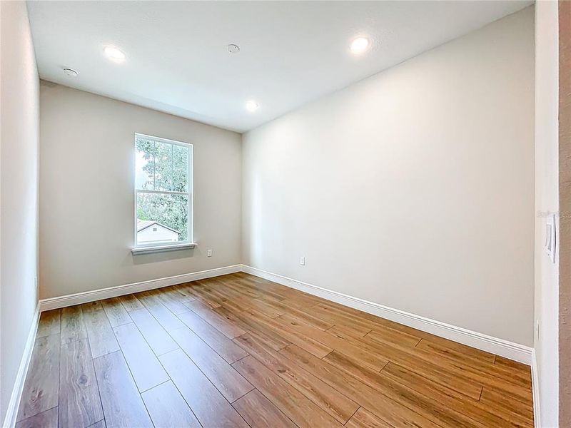 Spacious, unfurnished interior of a new home in , Eustis (Image 15).