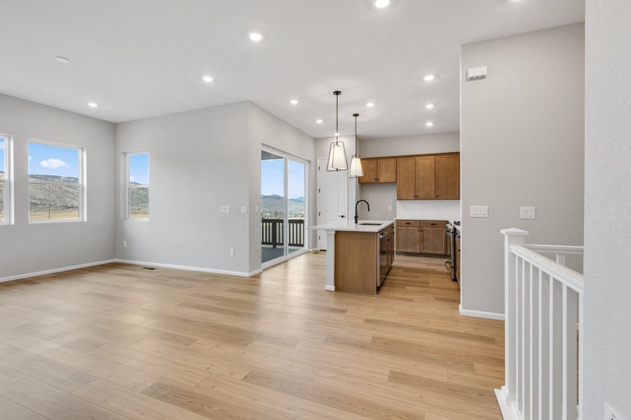 Image 20 of a home in The Manors Collection at Golden Overlook.