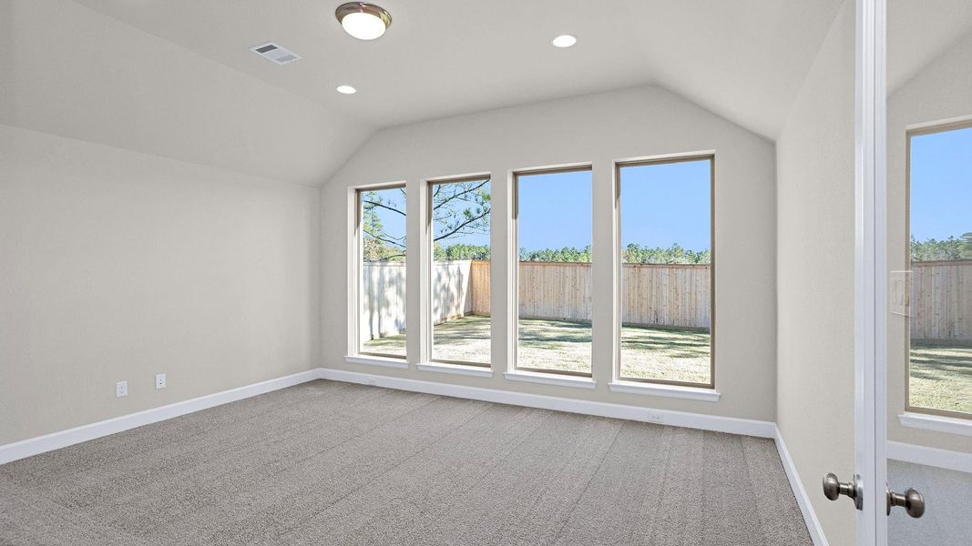 Spacious, unfurnished interior of a new home in Kresston 65', Magnolia (Image 12). Spacious, unfurnished interior of a new home in Kresston 65', Magnolia (Image 12).