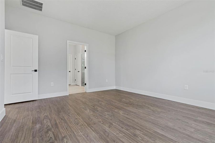 Spacious, unfurnished interior of a new home in Palm Coast, Palm Coast (Image 15).