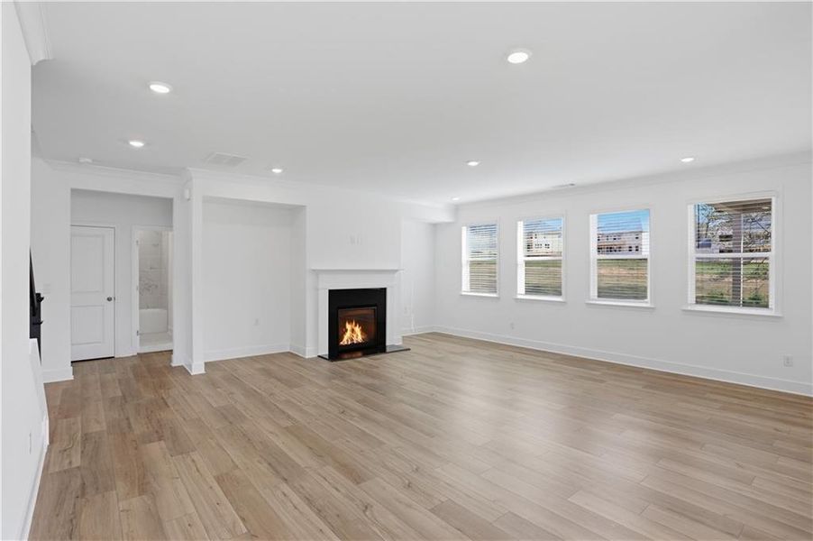 Spacious, unfurnished interior of a new home in Deer Valley, Canton (Image 5).