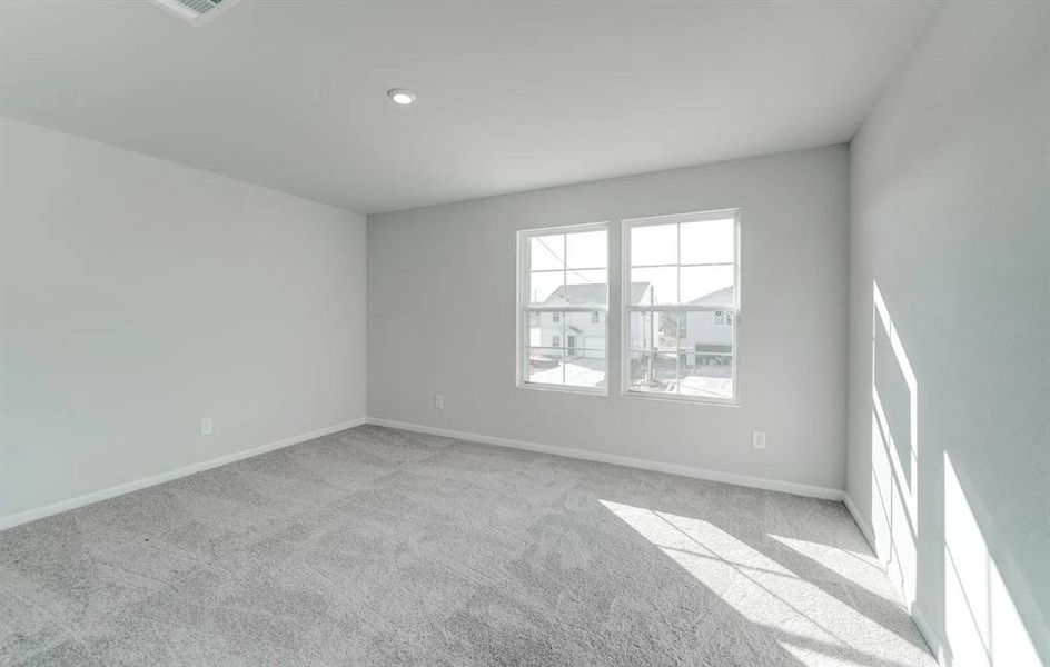 Spacious, unfurnished interior of a new home in Still Water Lake, Godley (Image 8).