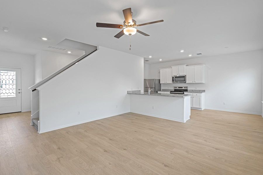 The openness of the main floor makes this home an entertainer’s dream. The main floor showcases a stunning family room