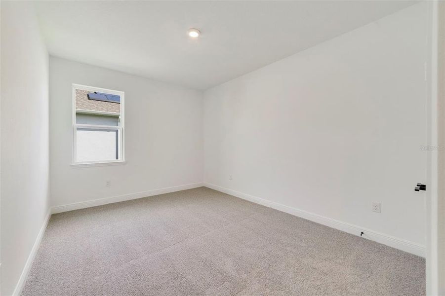 Spacious, unfurnished interior of a new home in Acuera Estates, Apopka (Image 15).