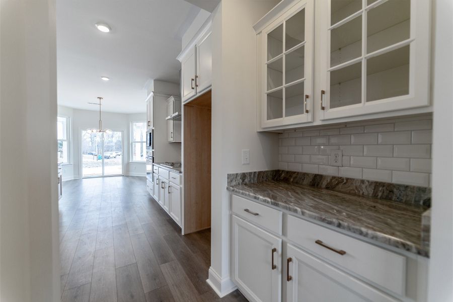 Furnished interior view inside a new home in Dorris Farm, White House (Image 5).